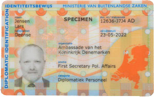 model 2017 diplomatiek identiteitsbewijs voorzijde