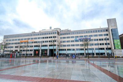 Foto van het gebouw in Eindhoven waar het Holland Expat Center South is gevestigd.